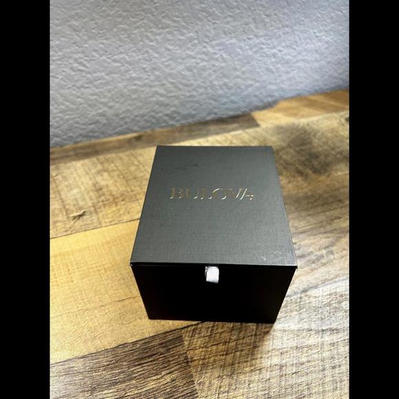 New Bulova Mari Star Stainless Steel Two-Tone Quartz Ladies Wristwatch 98P215 - Picture 4 of 5